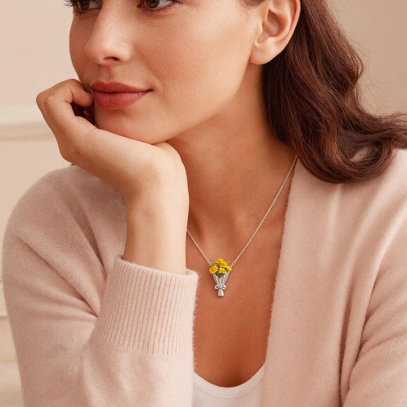 💐Floral Bouquet Necklace - Flower Holder Pendant
